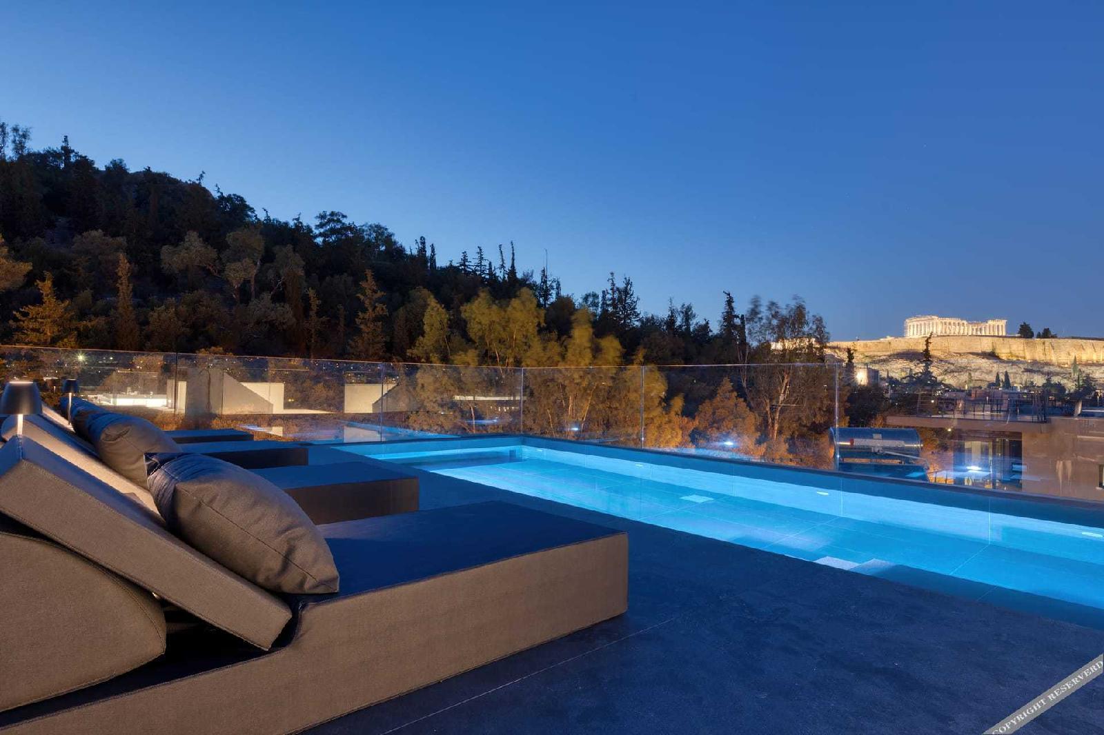 Neoma Hotel