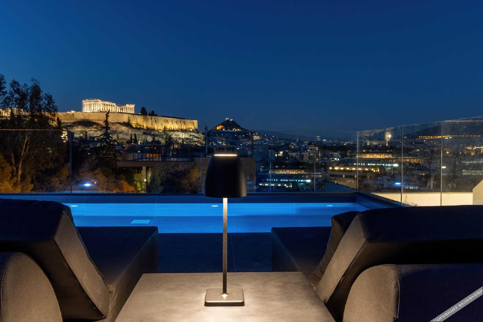 Neoma Hotel