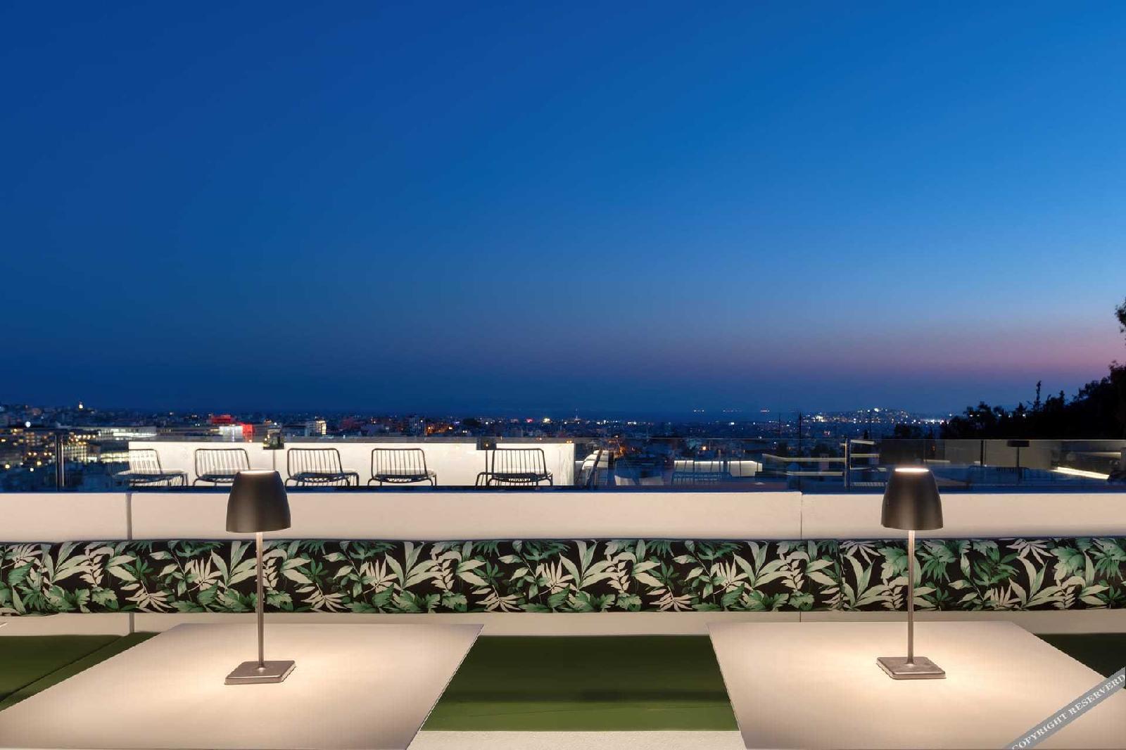 Neoma Hotel
