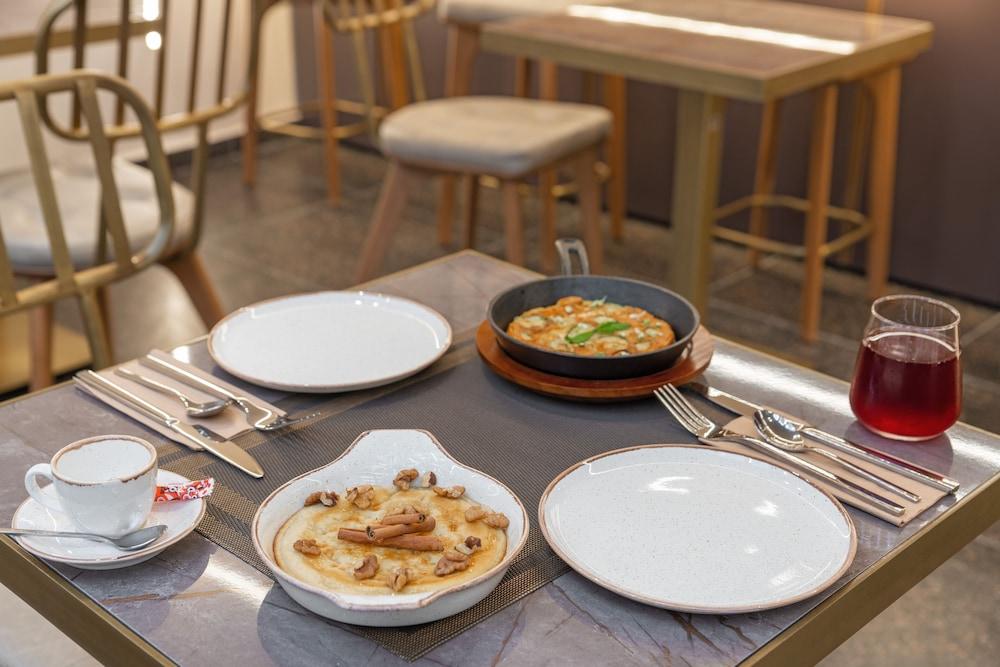 Hellenic Vibes Smart Hotel Athens