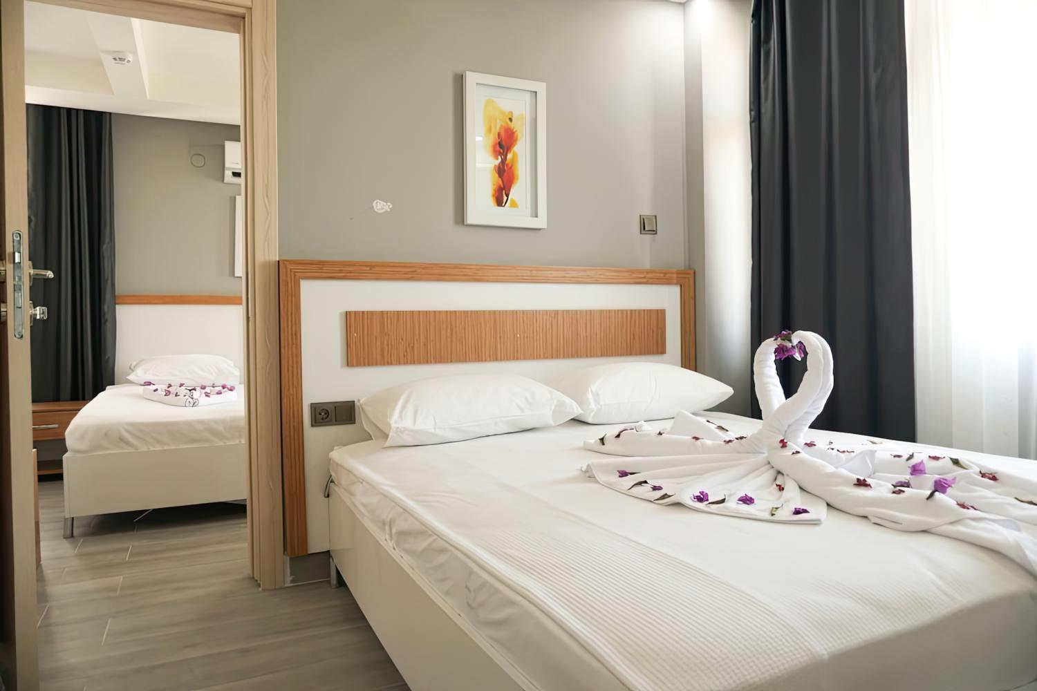 Grand Naz Garden Hotel