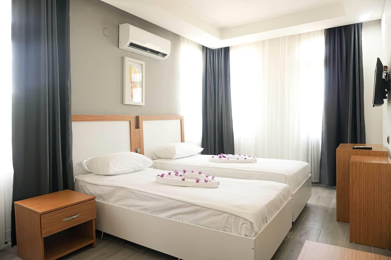 Grand Naz Garden Hotel