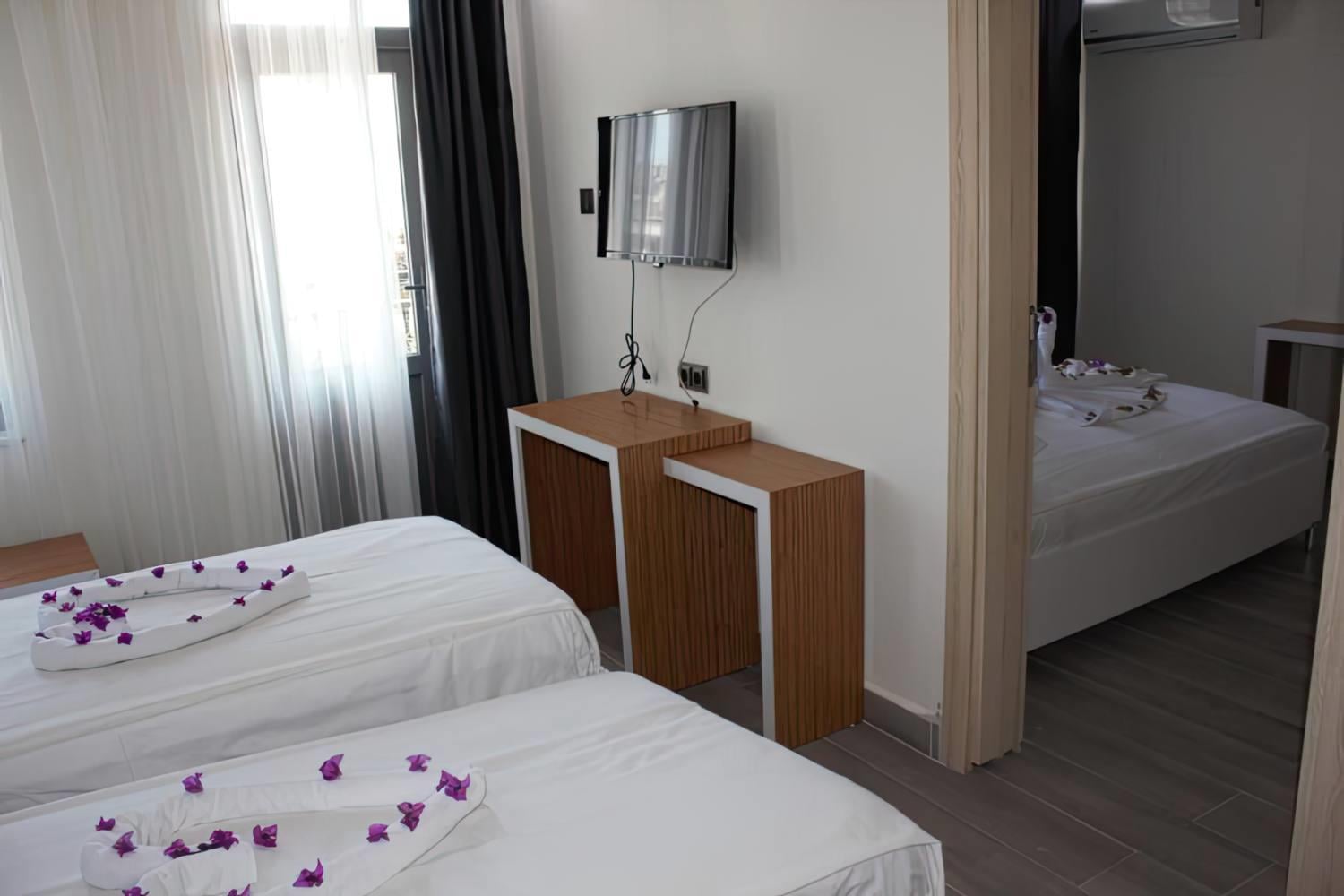 Grand Naz Garden Hotel
