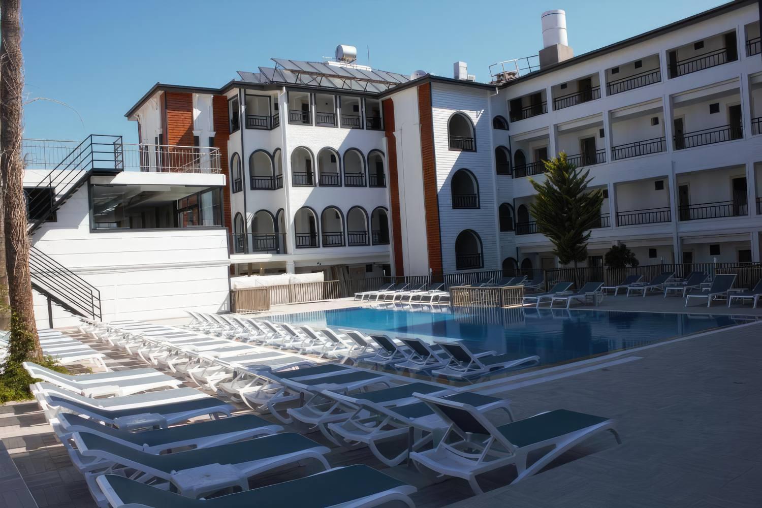 Grand Naz Garden Hotel