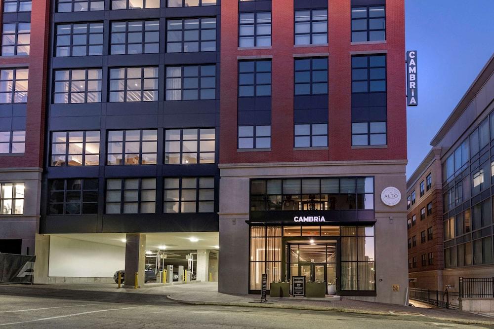 Cambria Hotel Portland Downtown-Old Port