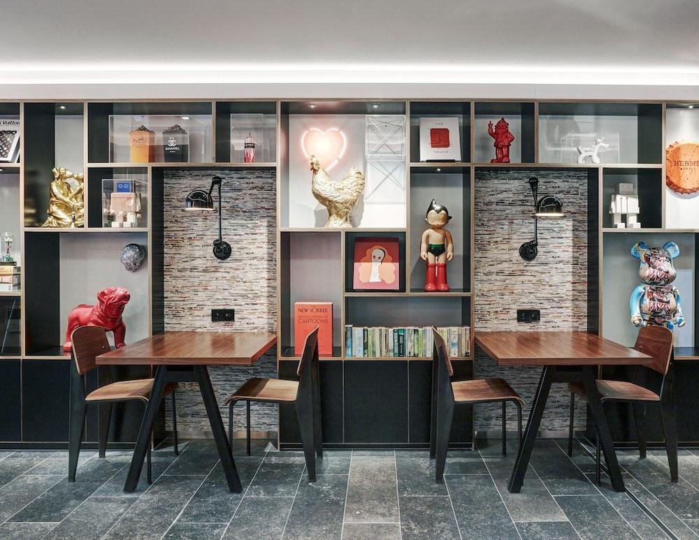 citizenM Paris Champs-Élysées