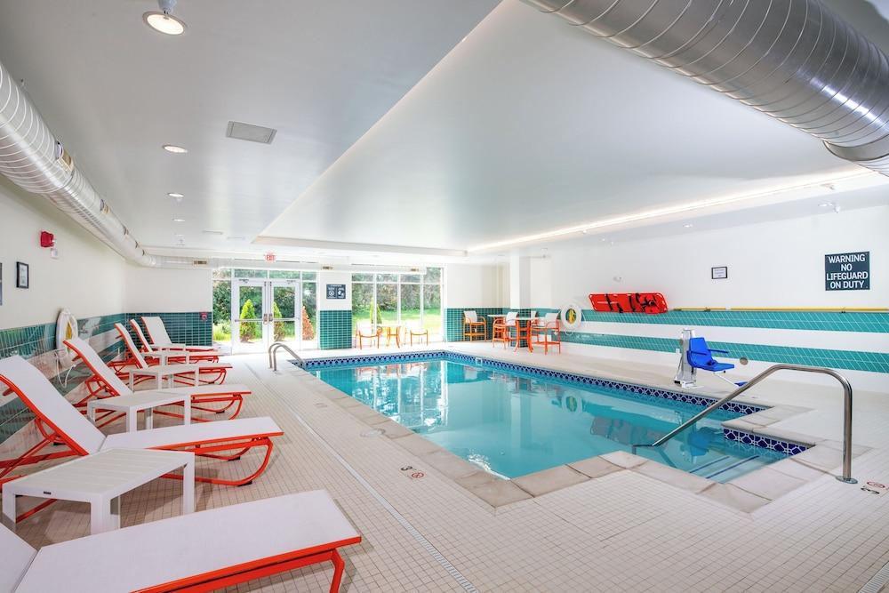 Holiday Inn & Suites Detroit - Troy