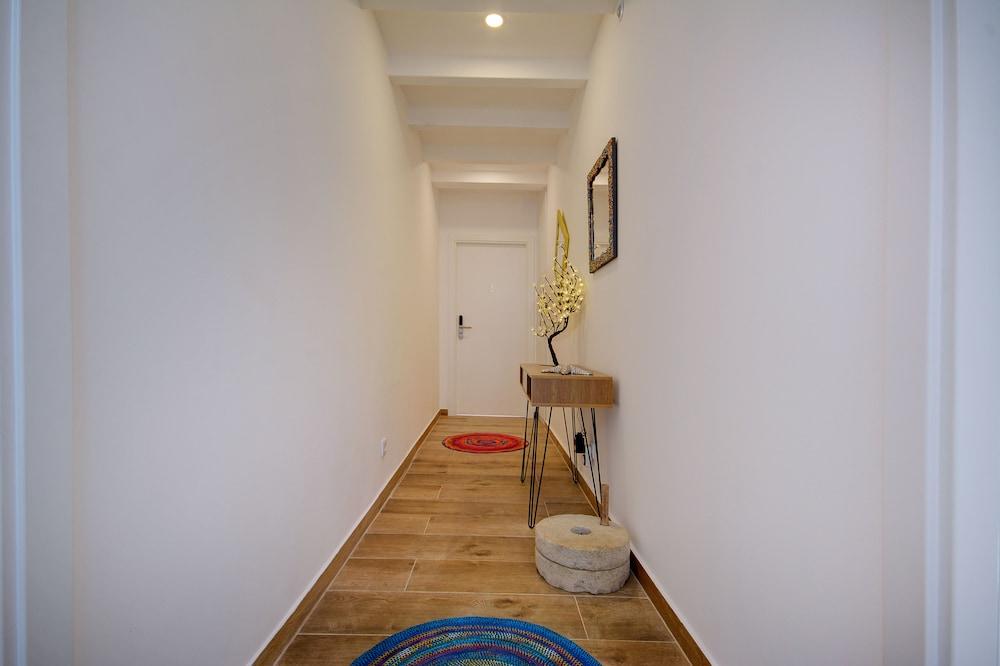 Barqueta Studios