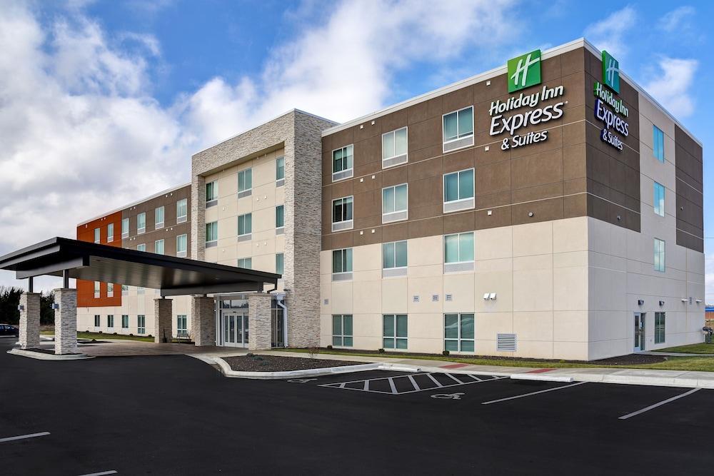 Holiday Inn Express & Suites Ottawa