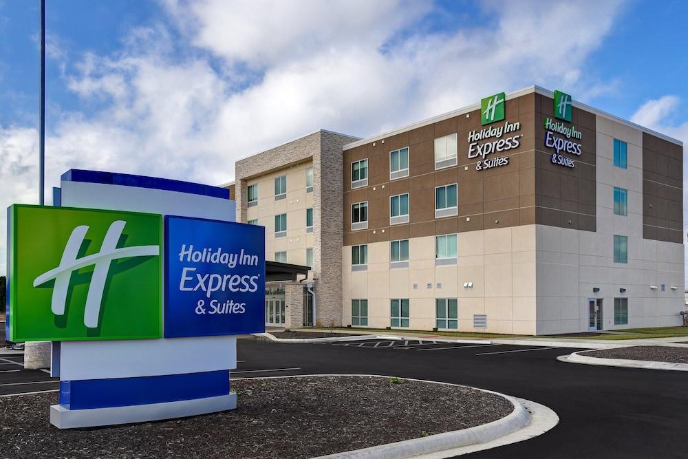 Holiday Inn Express & Suites Ottawa