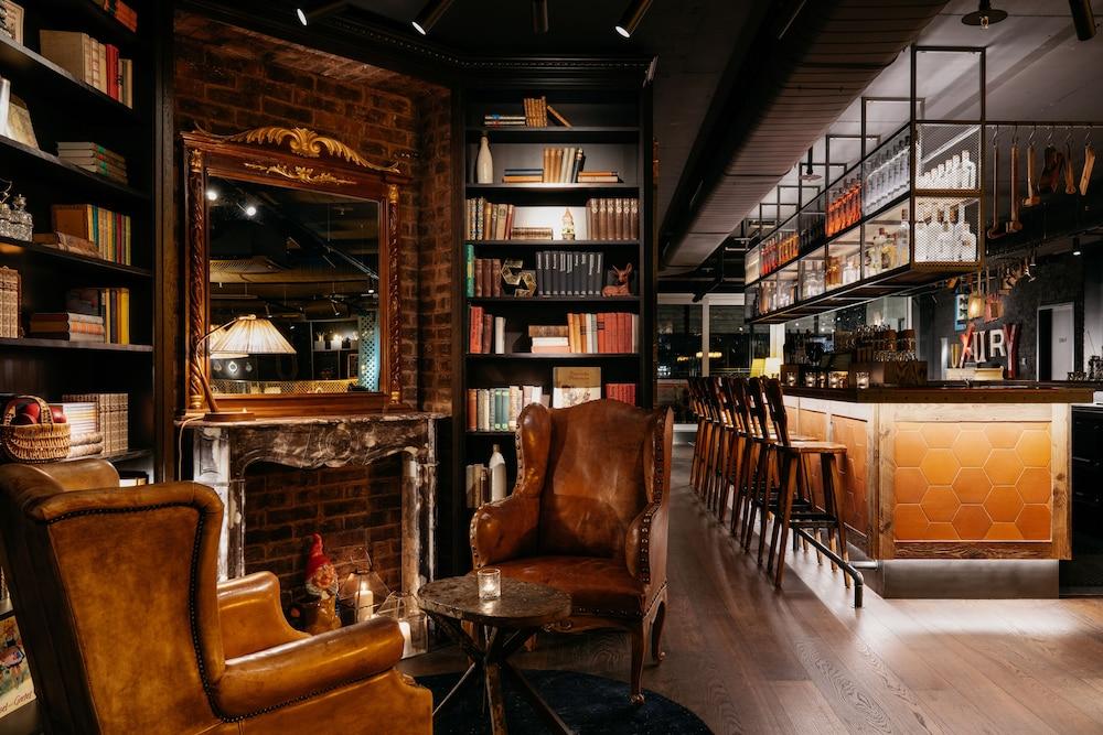 Ruby Rosi Hotel