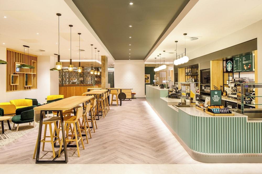 Holiday Inn Manchester Airport