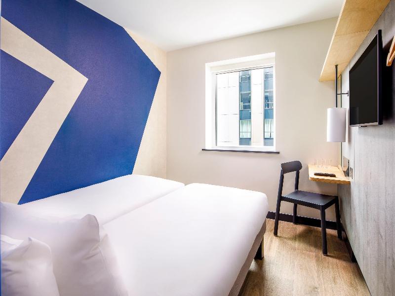 Holiday Inn Manchester Airport