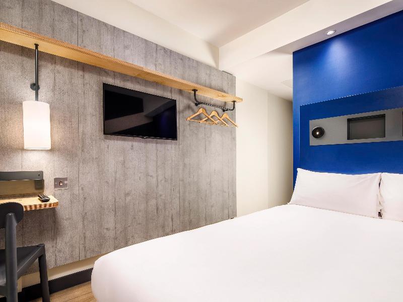 Holiday Inn Manchester Airport