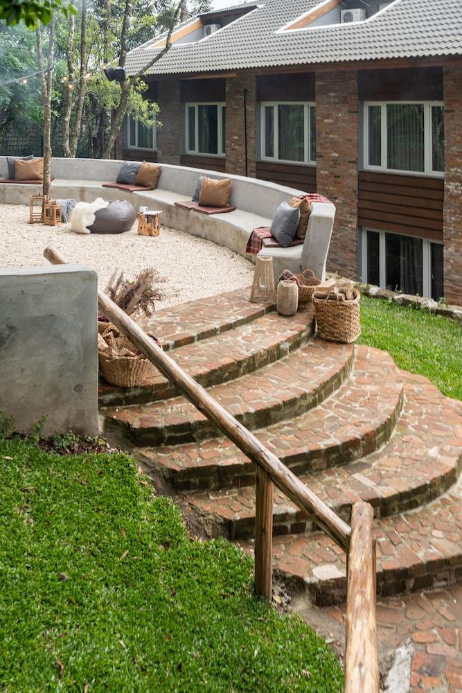 Jangal Das Araucarias Swan Design Hotel