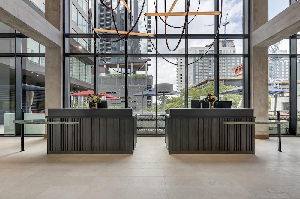 Cambria Hotel Austin Downtown