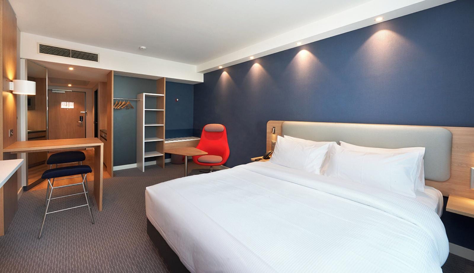 Holiday Inn Express And Suites Basel Allschwil
