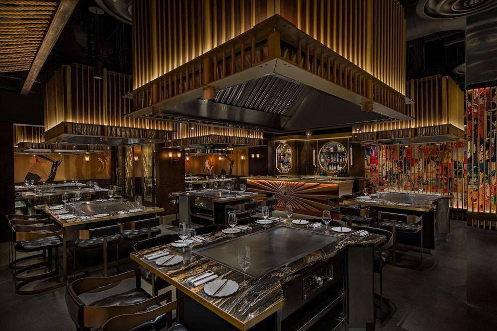 Moxy Downtown Los Angeles