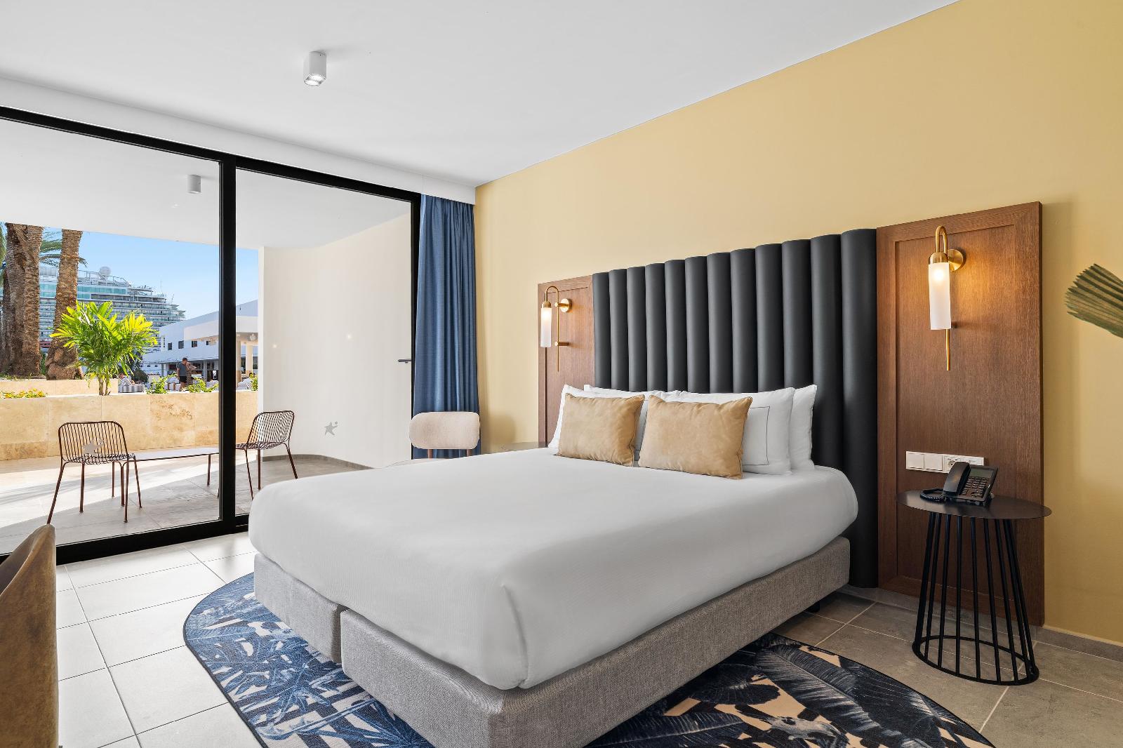 The Rif At Mangrove Beach Corendon Curacao All-Inclusive, Curio By Hilton