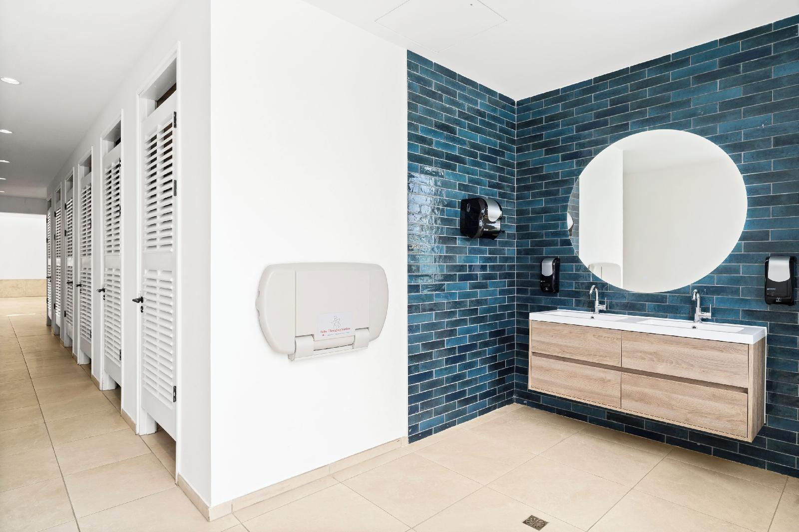 The Rif At Mangrove Beach Corendon Curacao All-Inclusive, Curio By Hilton