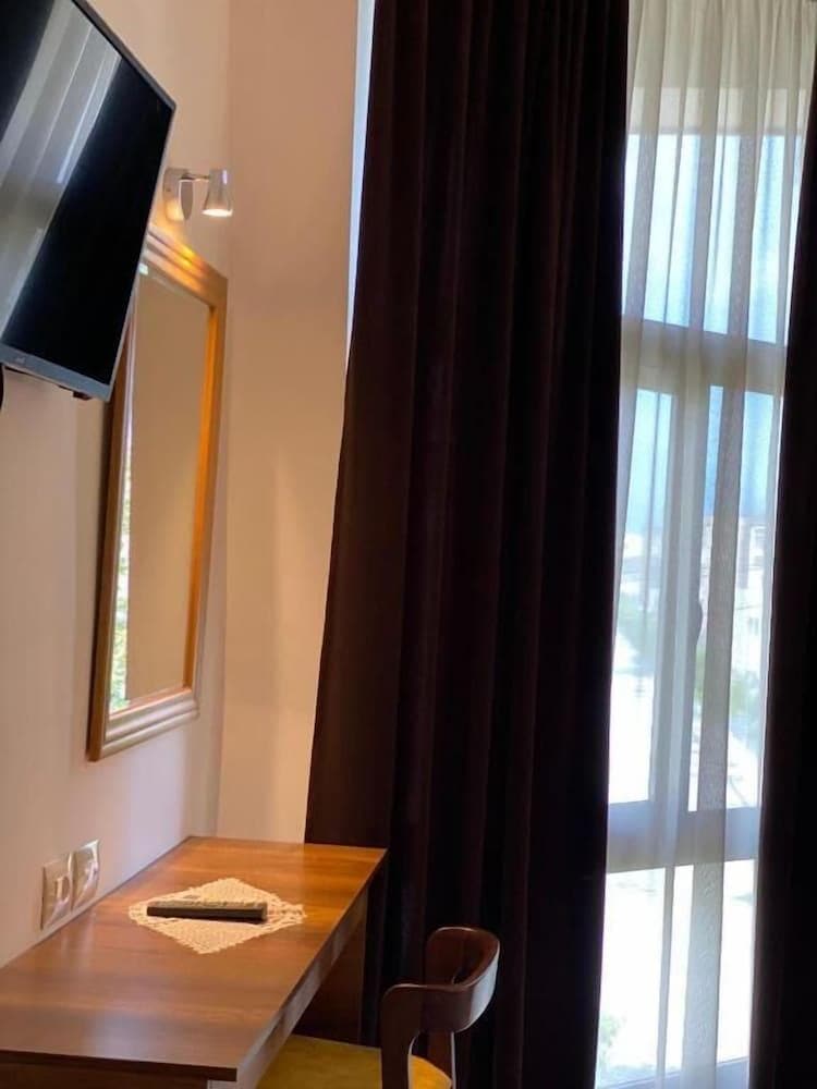 Hotel Republika Berat