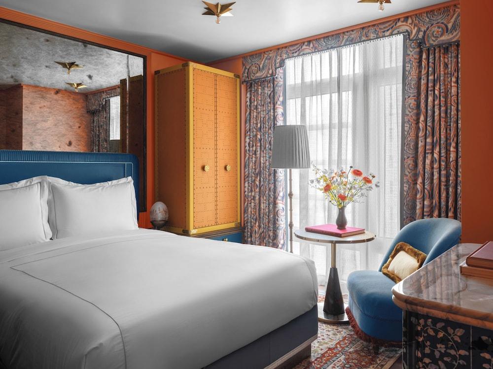 The Fifth Avenue Hotel