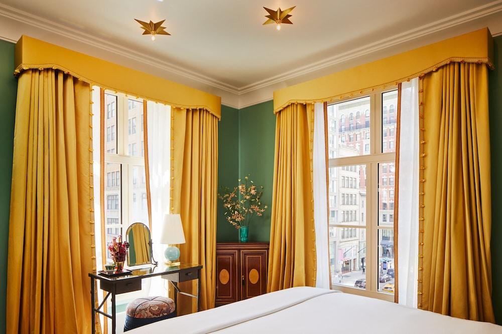 The Fifth Avenue Hotel