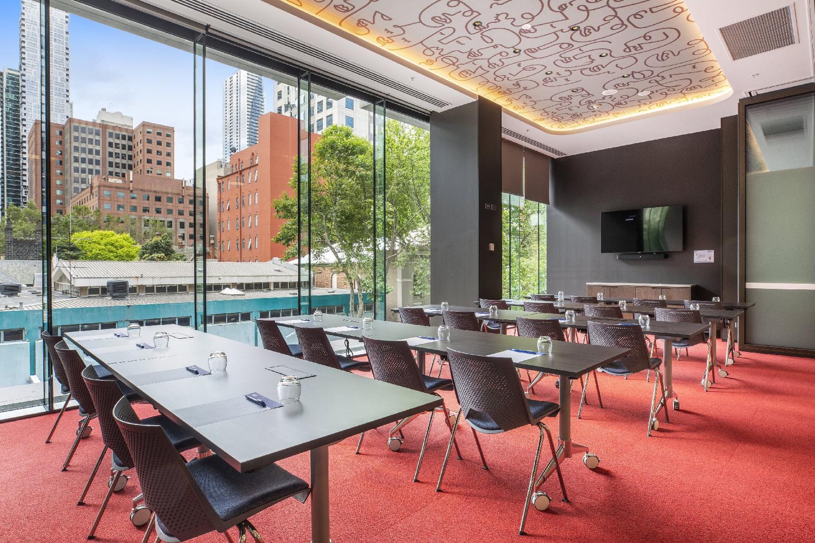 Holiday Inn Express Melbourne Little Collins
