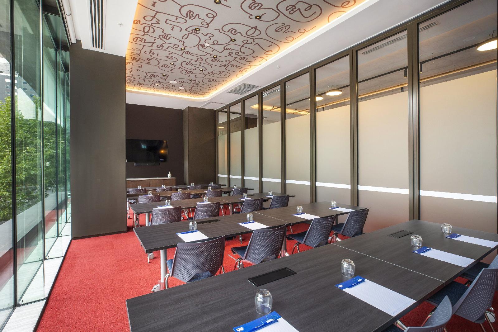 Holiday Inn Express Melbourne Little Collins