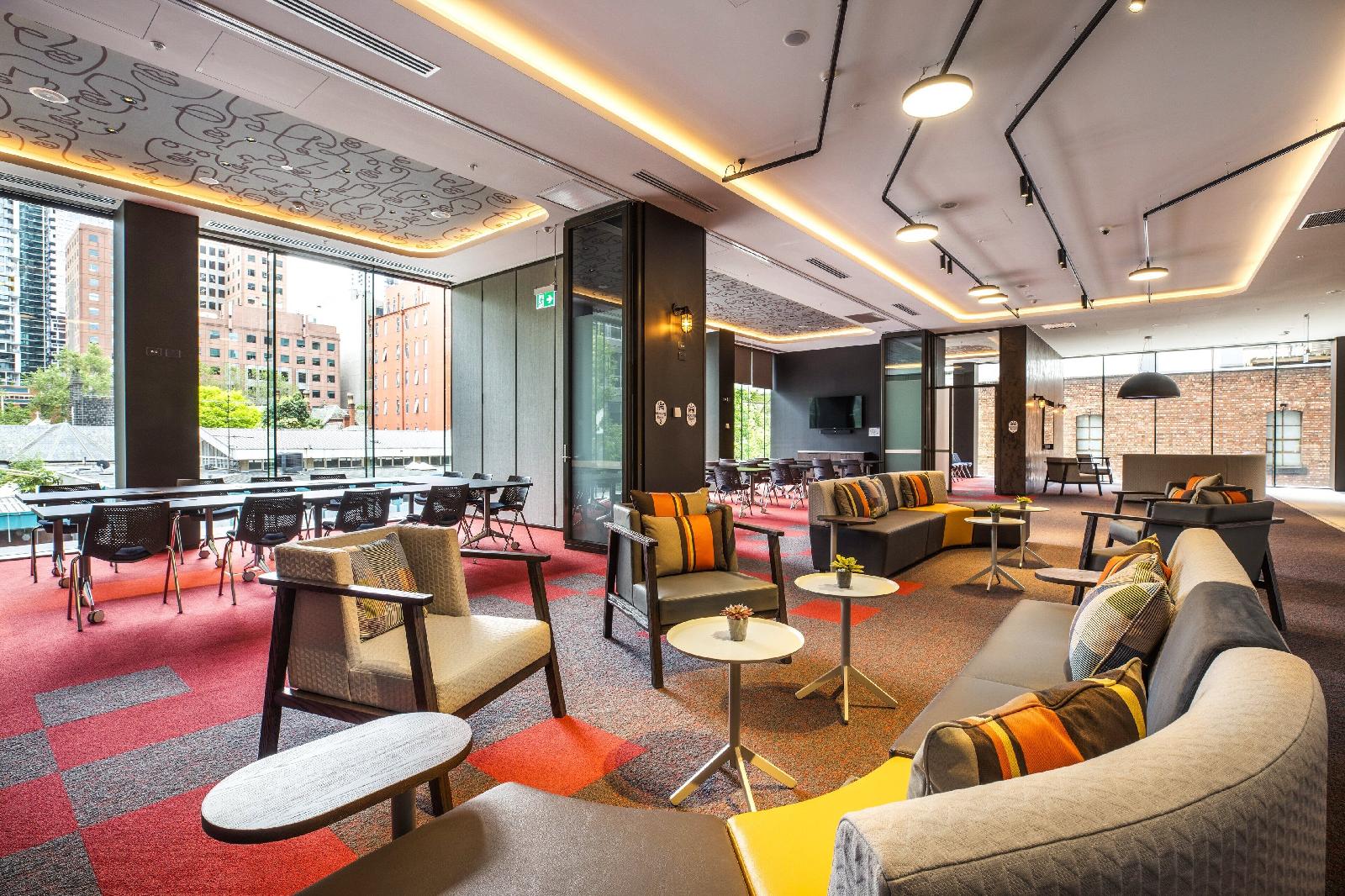 Holiday Inn Express Melbourne Little Collins