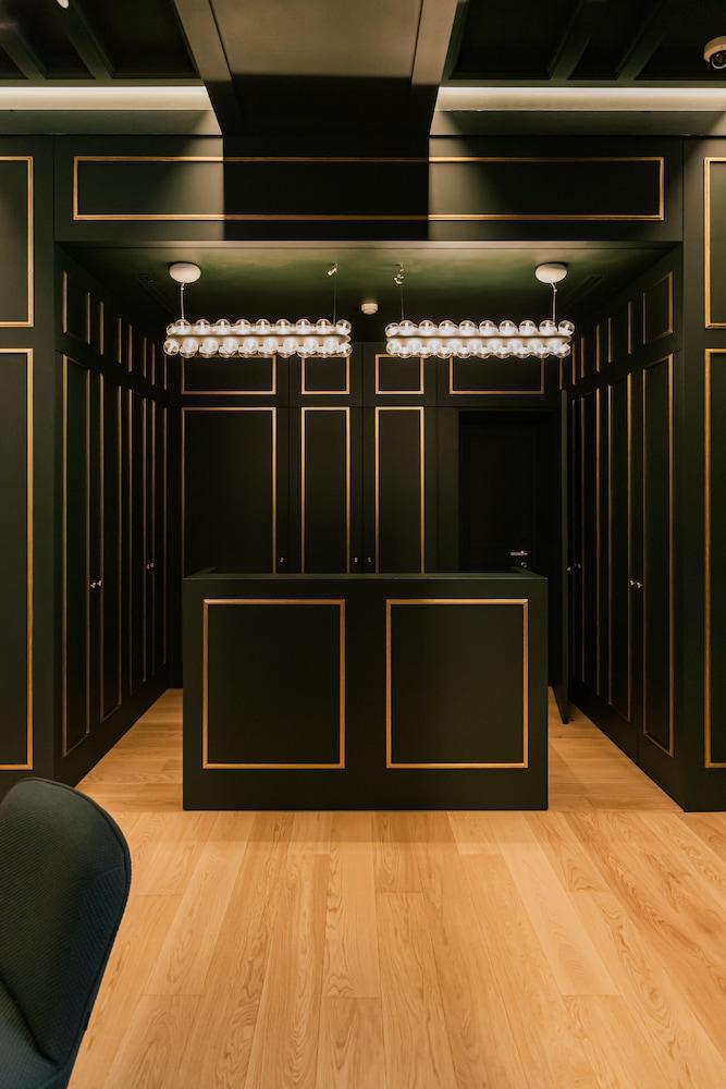 Art Legacy Hotel