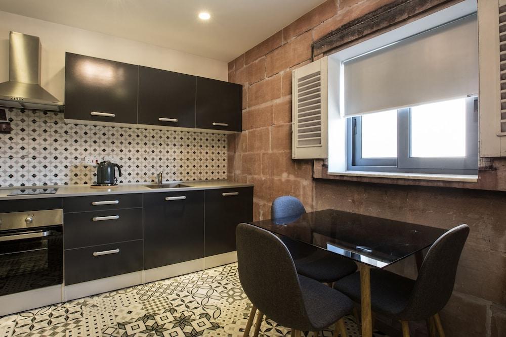 Jean De Valette Boutique Living