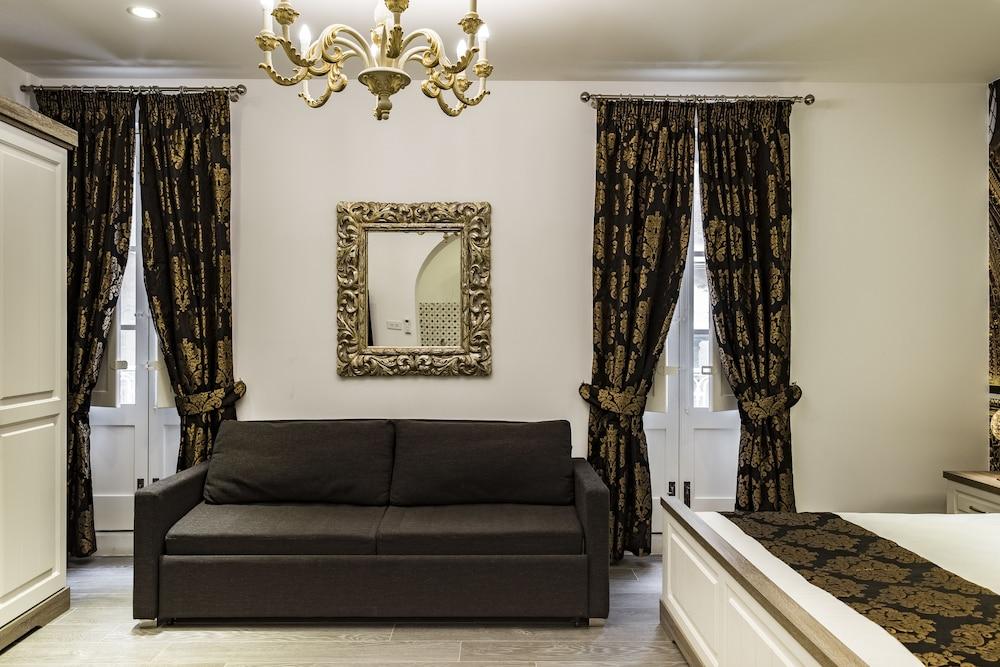 Jean De Valette Boutique Living