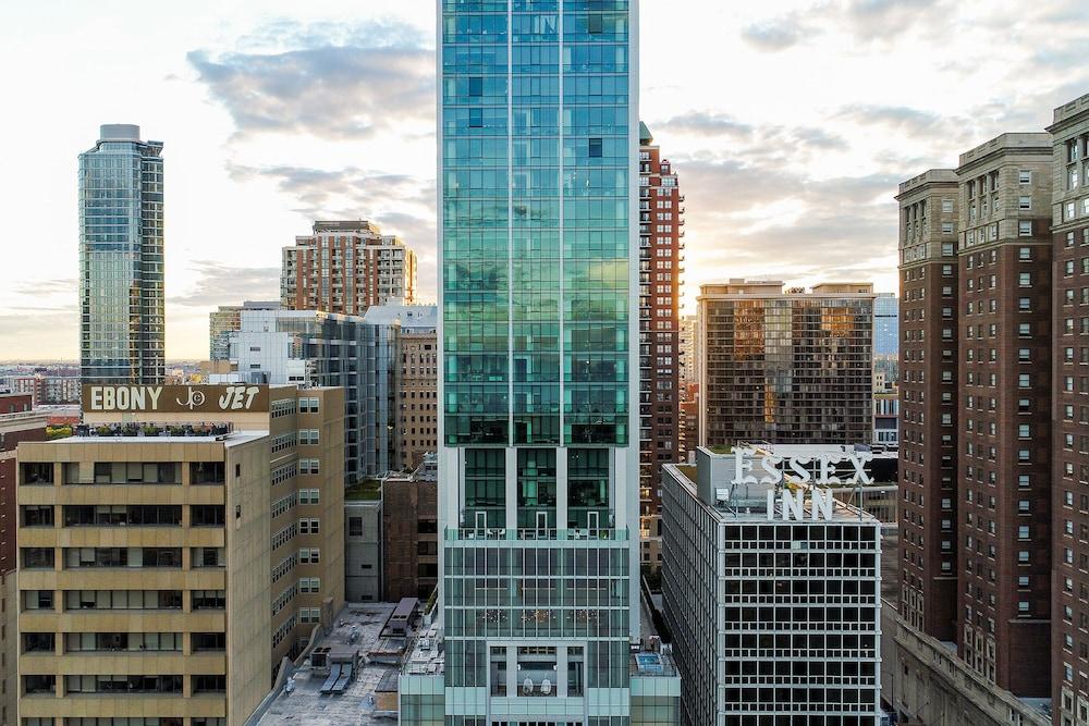 Sentral Michigan Avenue