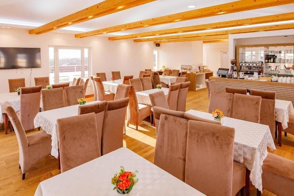Air Star Hotel