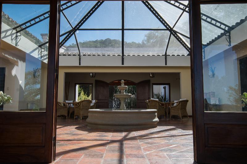 Hotel Torrontes