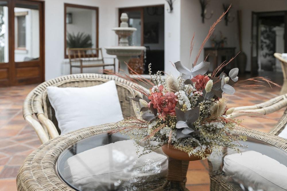 Hotel Torrontes