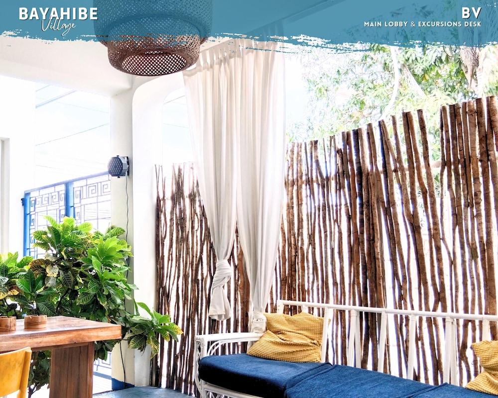 Tribe Inn & Rooftop Lounge