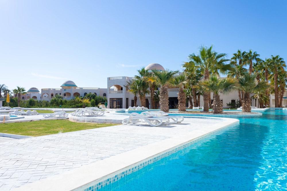 White Valley Palace