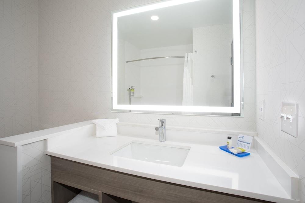 Holiday Inn Express and Suites Burley, an IHG Hotel