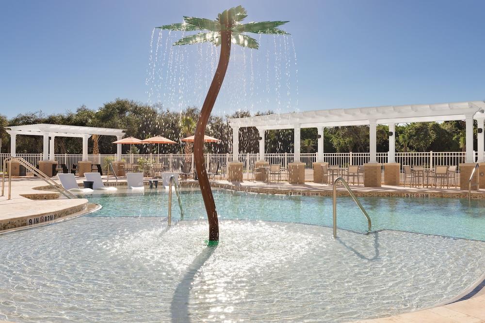 Holiday Inn Express Cape Canaveral an IHG Hotel