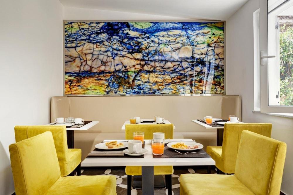 Elle Boutique Hotel