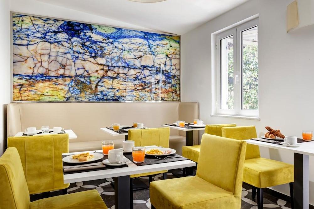 Elle Boutique Hotel