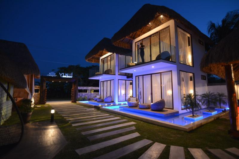 Luxury Cabanas
