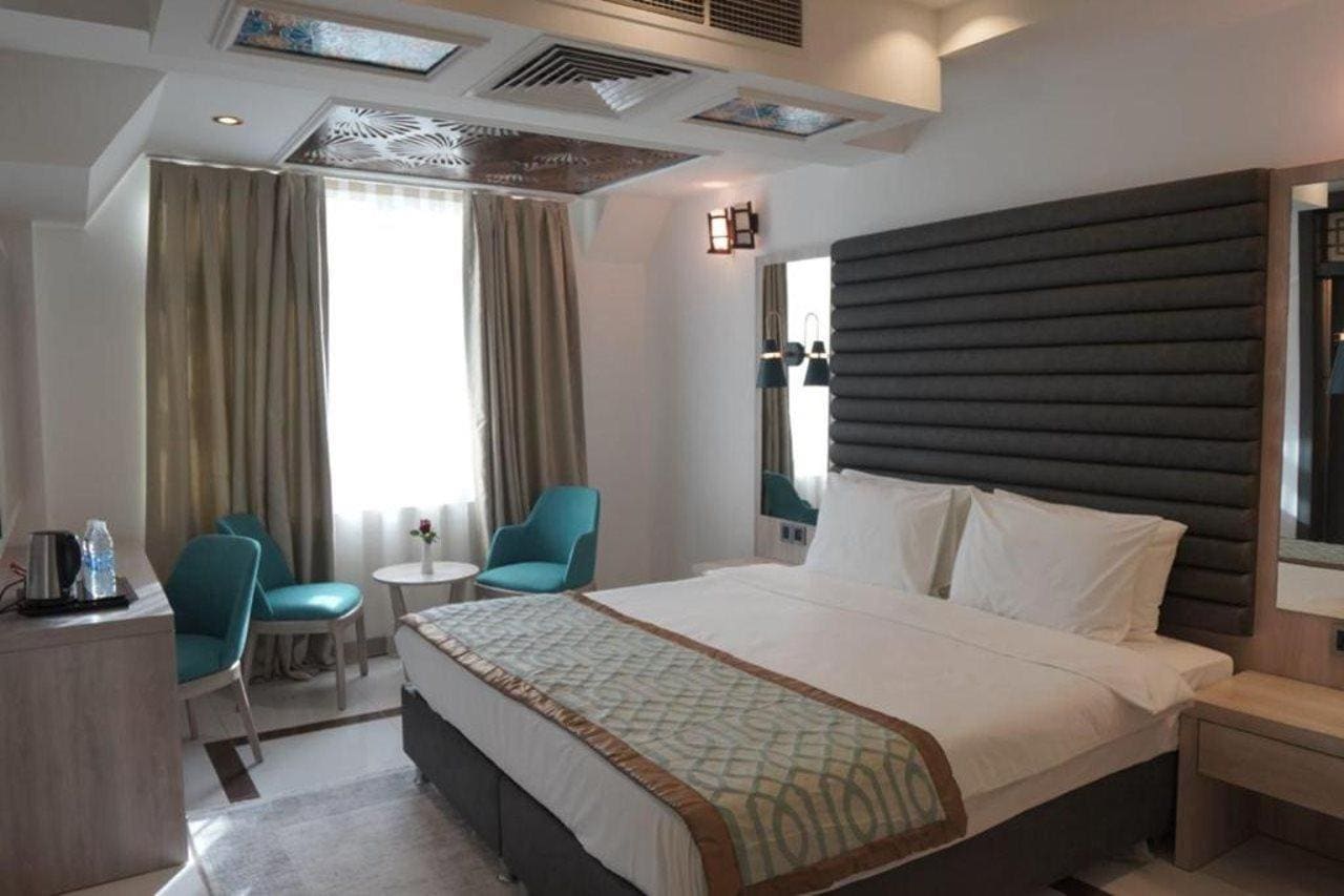 Noor Land Hotel
