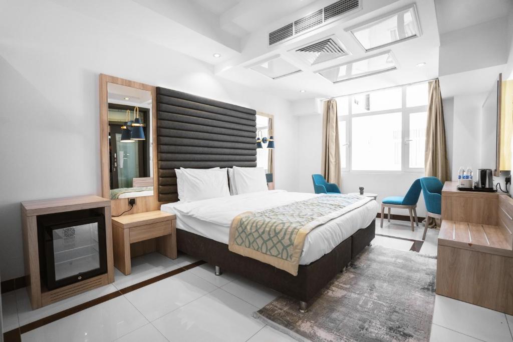 Noor Land Hotel
