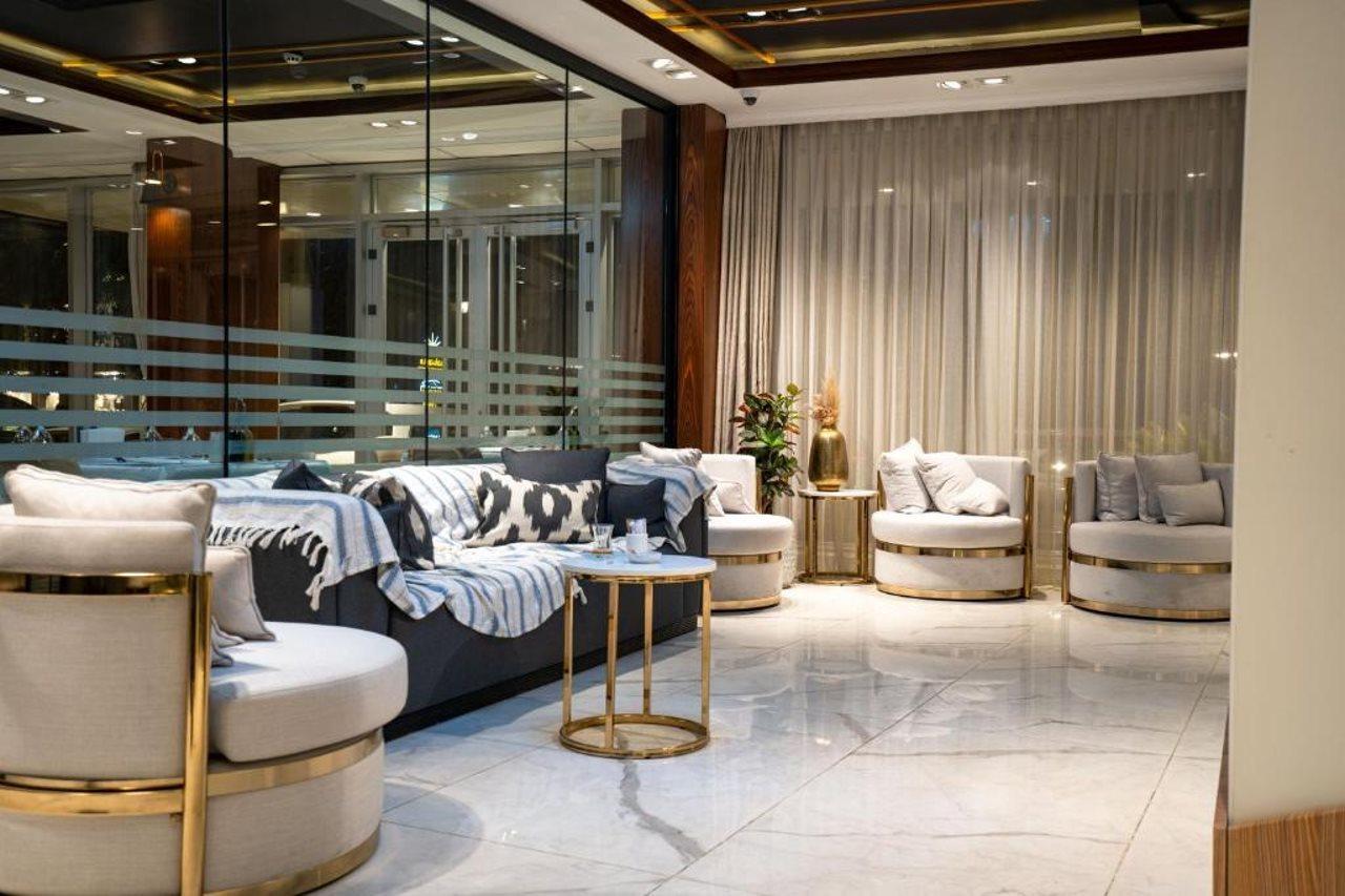 Noor Land Hotel