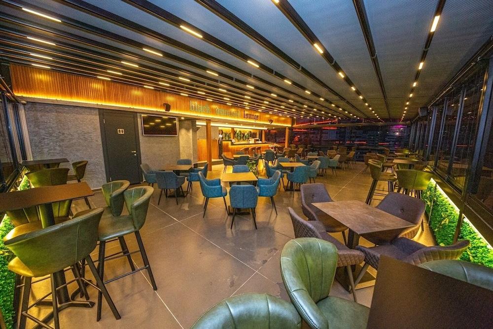 Black Diamond Hotel
