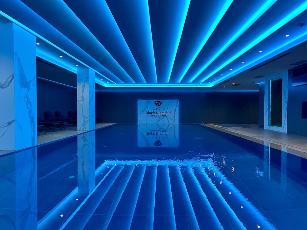 Black Diamond Hotel