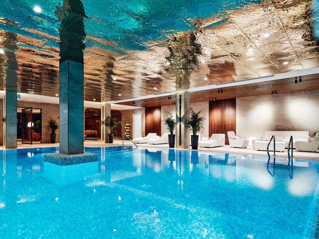 Crowne Plaza Tashkent